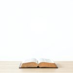 Deuterocanônico: 'O Livro de Sirácido (Eclesiástico): Guia Completo com Versículos e Ensinamentos Católicos' | Catequese: 'A honra aos pais: O que dizem a Bíblia e a Igreja Católica'